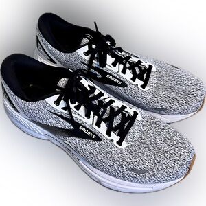 Brooks Adrenaline GTS 23 Running Shoes